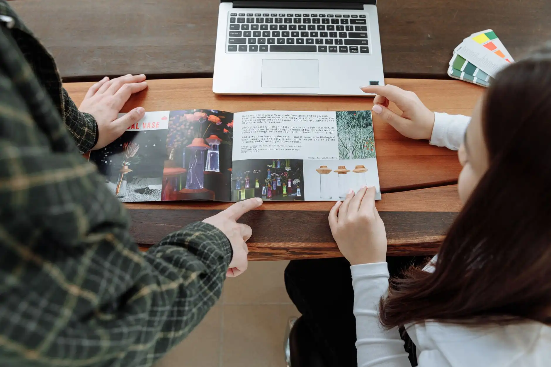 祁县企业宣传册撰写指南:从文案结构到视觉呈现的全流程解析正文配图 1
